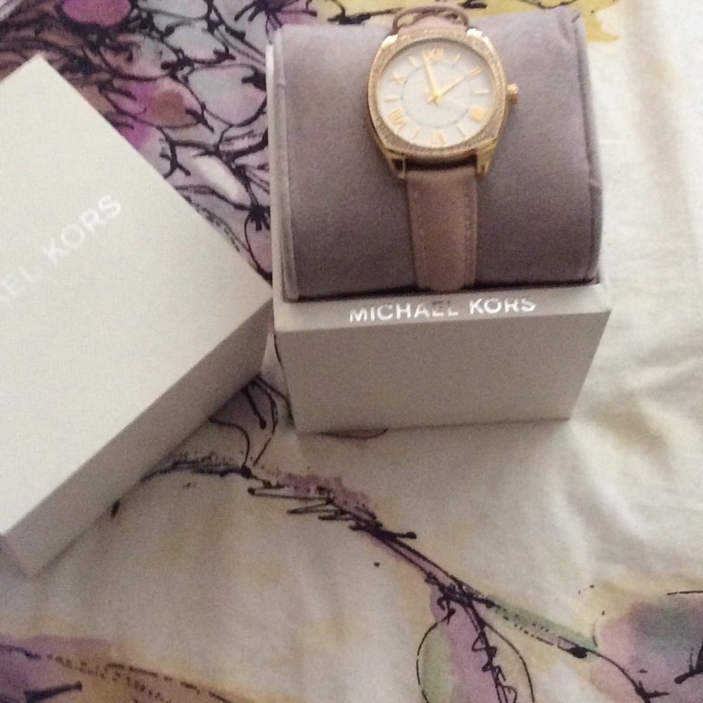 Watch - Picture 2 of 2